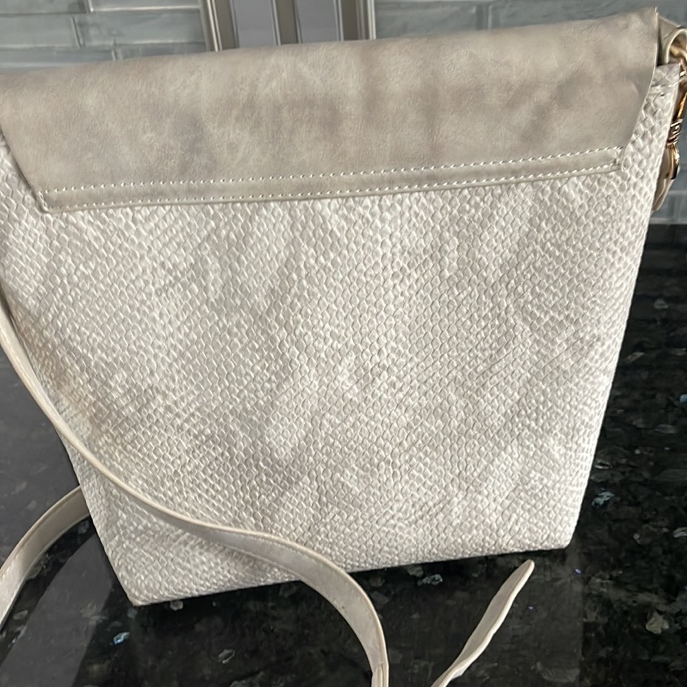 Handbag - Picture 4 of 4